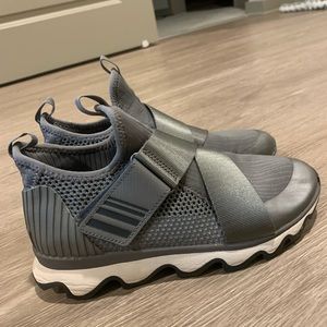 SOREL KINETIC TENNIS SHOES